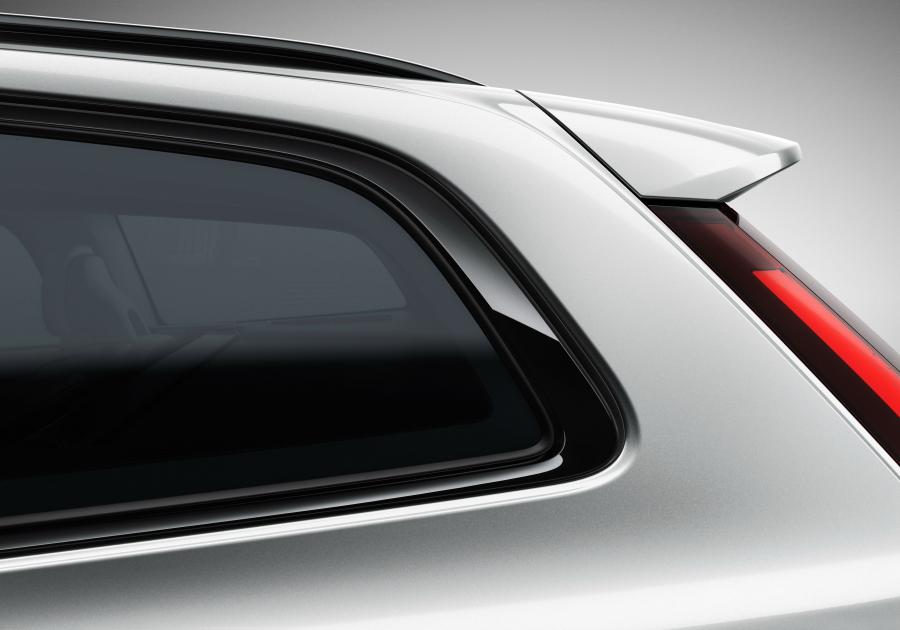 Детали экстерьера Volvo V60 T6 R-Design 2018 года  (WW) (фото 5 из 17)